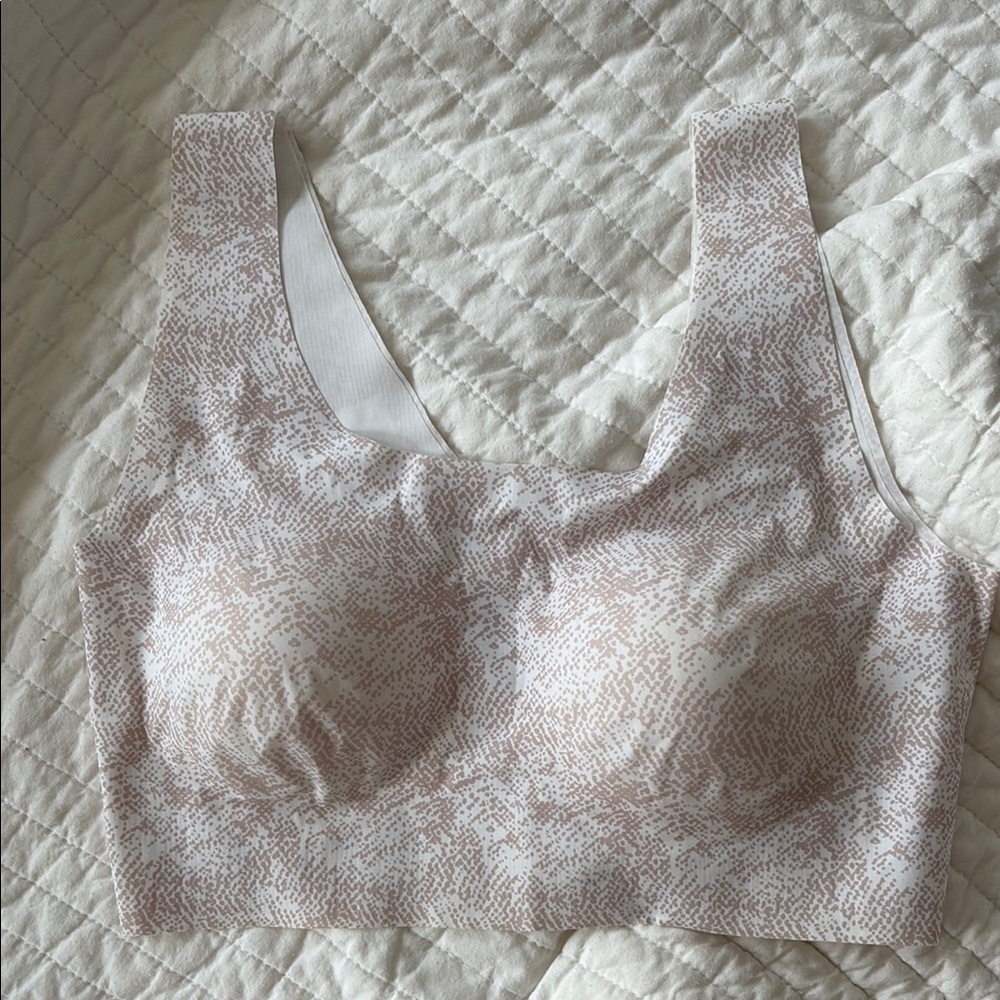 Bali Seamless Beige and seamless bra